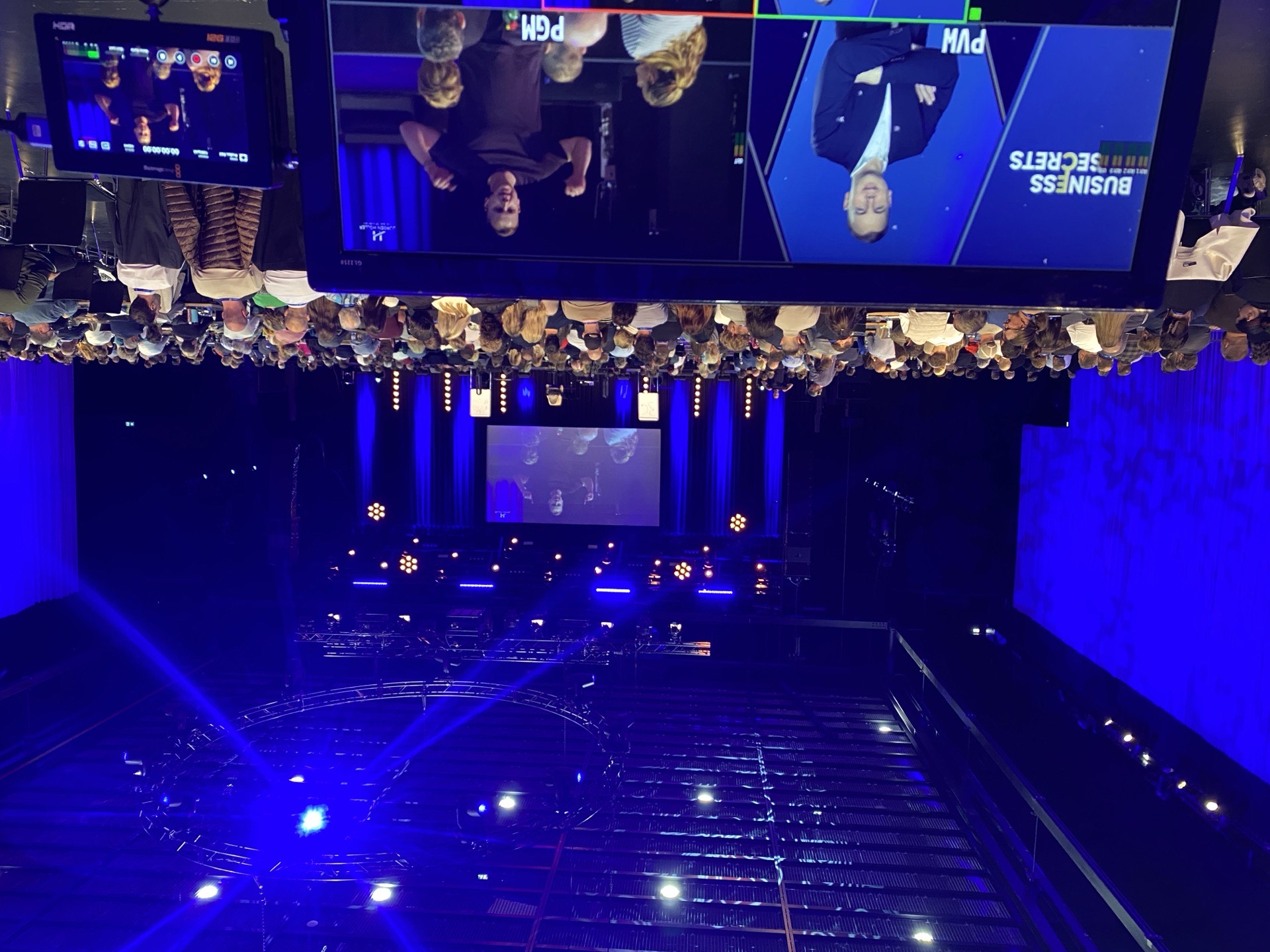 Bühne und Lichtdesign bei einem Live-Event